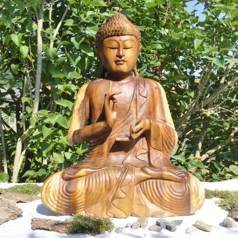 Buddha aus Mahagoni – Mudra
