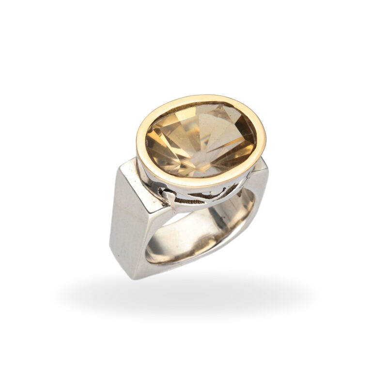 Ring mit Citrin aus 925 Silber und Goldrand